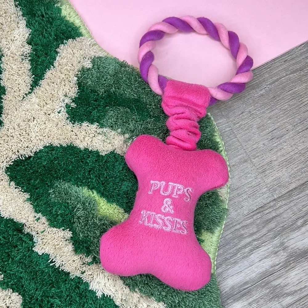 Pups & Kisses Pink Bone Valentine’s Day Dog Squeaky Rope Pull Toy NEW